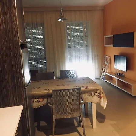 בית הארחה Zamira 4*