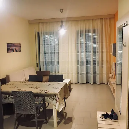 Zamira בית הארחה Vlorë